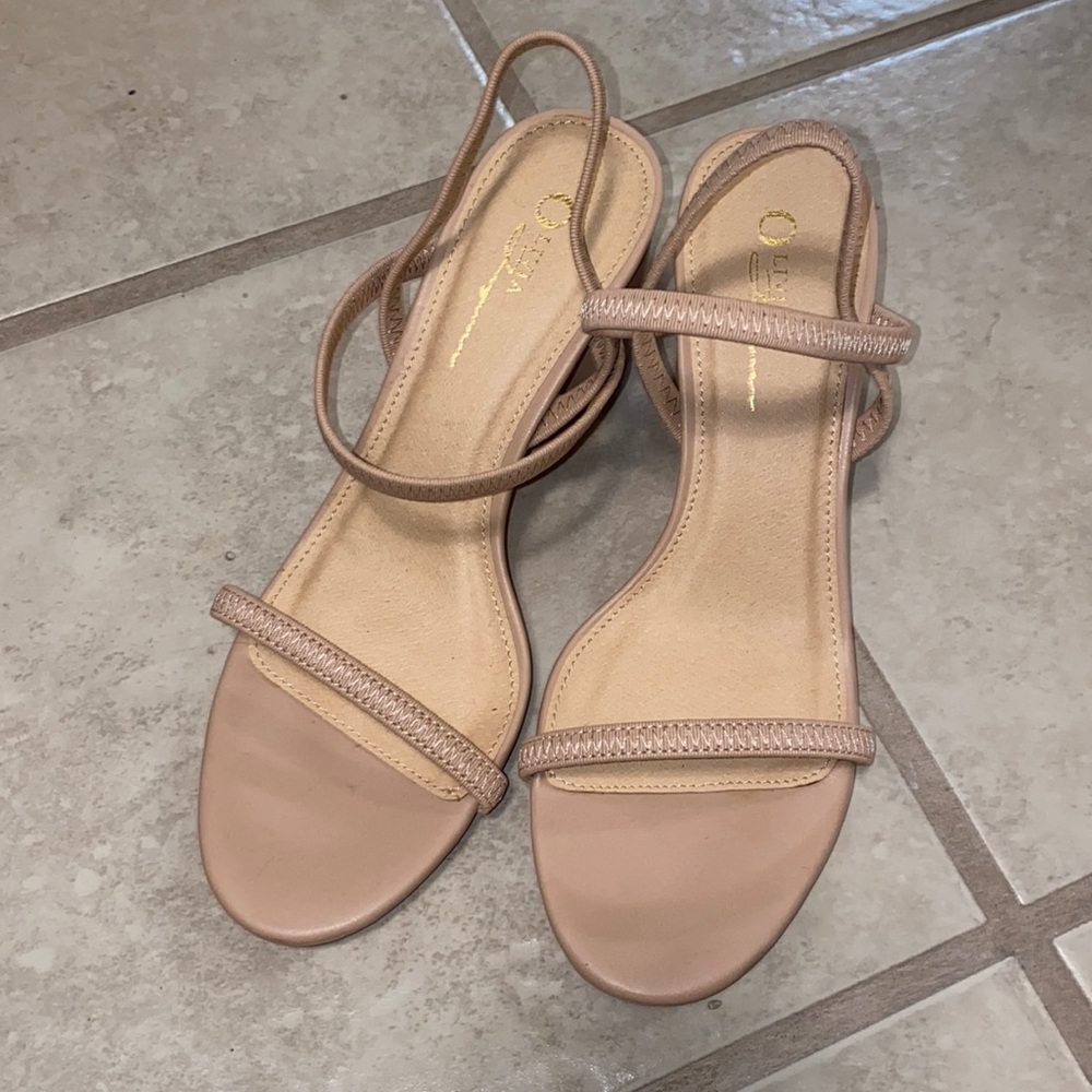 Nude 3 in short heels